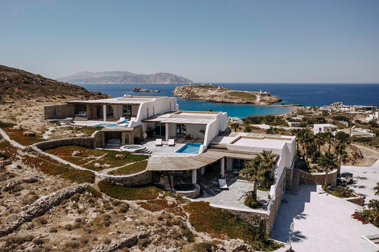Agalia Luxury Suites Koumpara Exterior photo