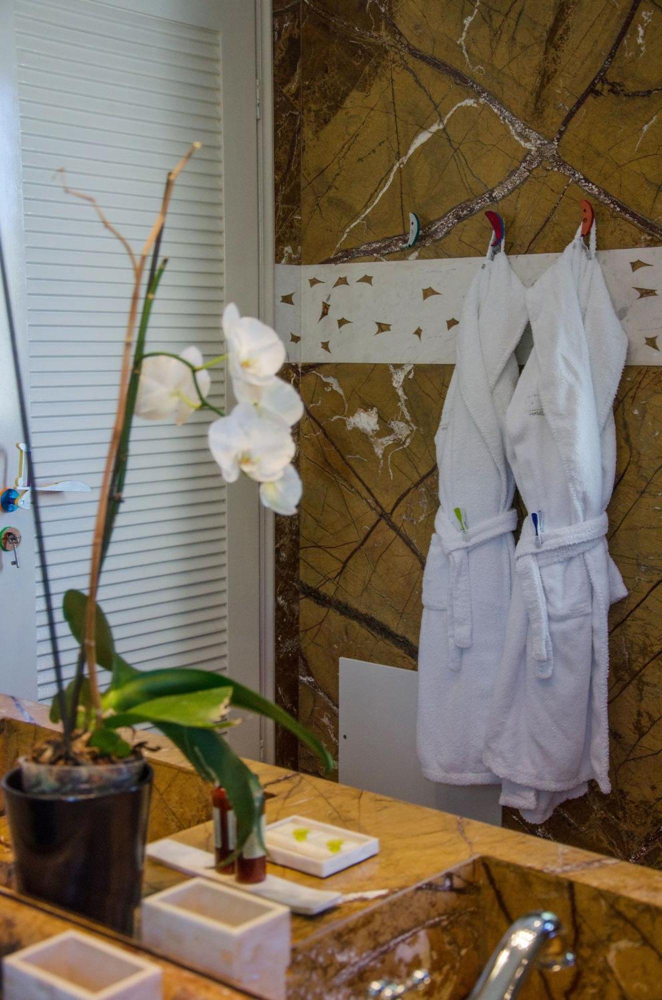 Agalia Luxury Suites Koumpara Room photo